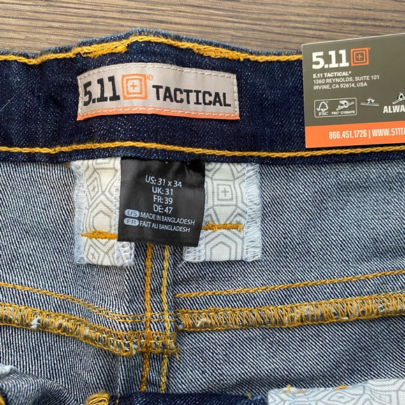 5.11 Tactical Defender-Flex Jeans Men’s 31x34 Blue Straight Fit - Picture 10 of 12